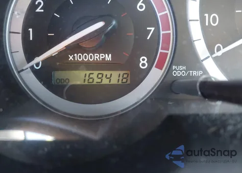 2005 Toyota Sienna Xle z USA, uszkodzony, nr VIN 5TDZA22C05S327526